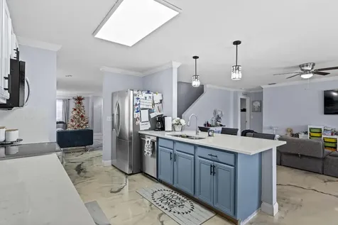 6627 Rainwood Cove Lane Lake Worth FL 33463