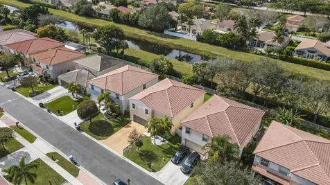 6627 Rainwood Cove Lane Lake Worth FL 33463