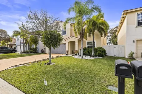 6627 Rainwood Cove Lane Lake Worth FL 33463