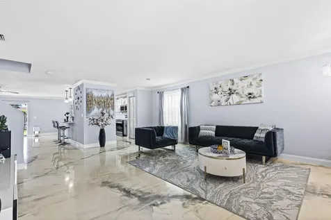 6627 Rainwood Cove Lane Lake Worth FL 33463