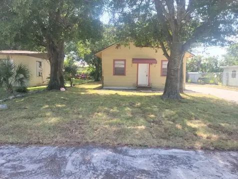 1703 N 15th Street Fort Pierce FL 34950