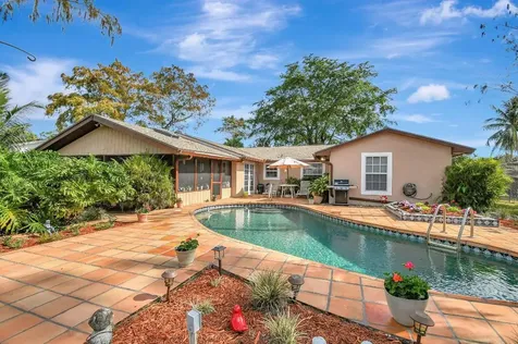 113 Cambridge Lane Royal Palm Beach FL 33411