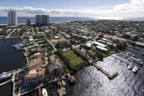 2715 Lake Drive Riviera Beach FL 33404