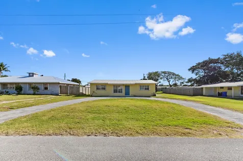 2518 SE Monroe Street Stuart FL 34997