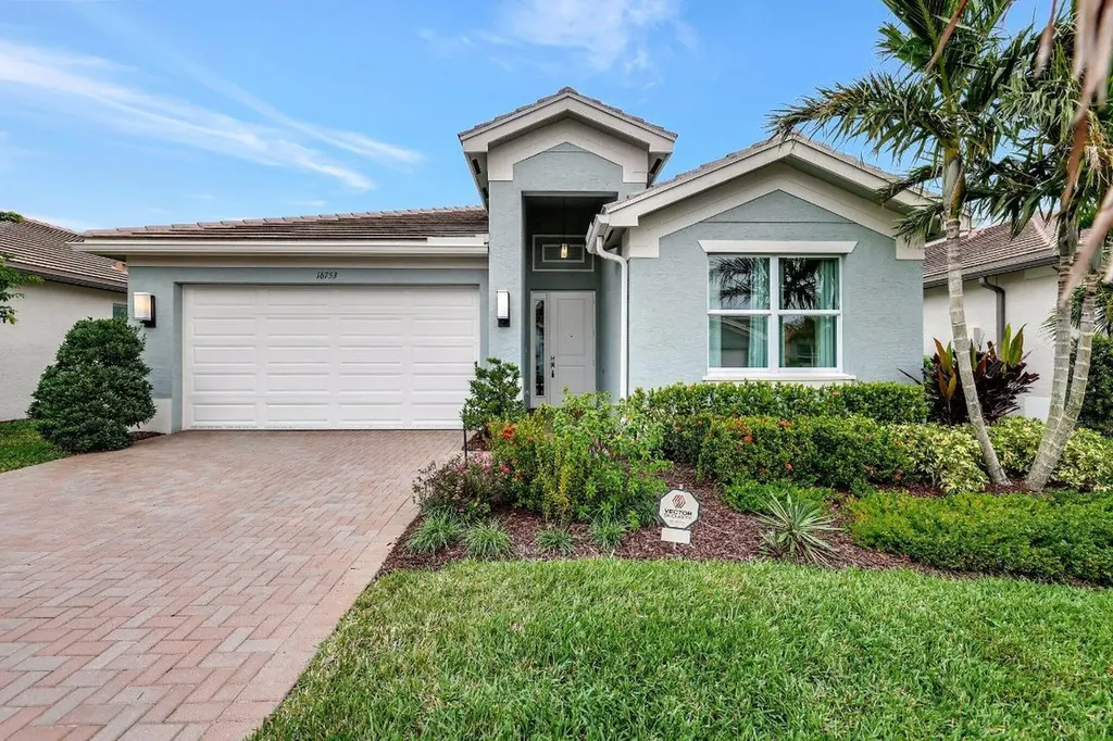 16753 SW Osprey Falls Way Port St Lucie FL 34987