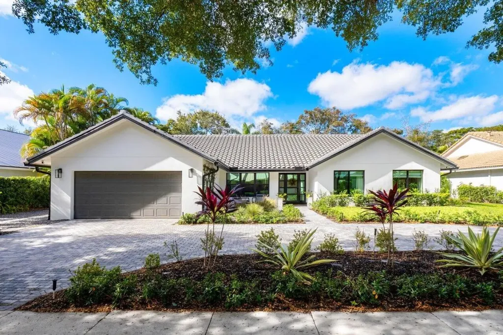 2025 Parkside Circle S Boca Raton FL 33486