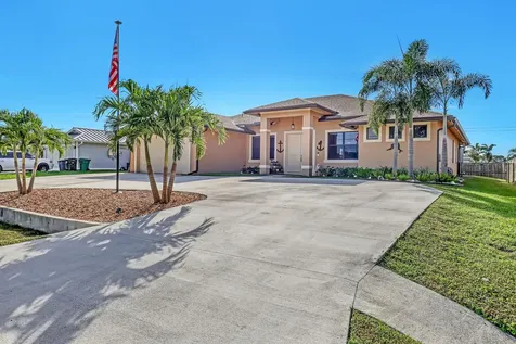 1890 SW Penrose Avenue Port St Lucie FL 34953