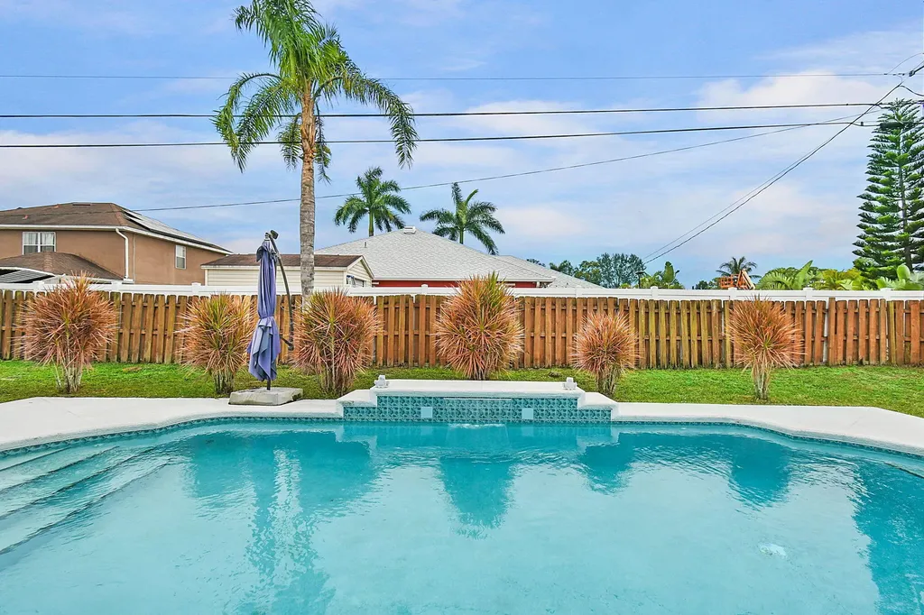 1592 SW Aledo Lane Port St Lucie FL 34953