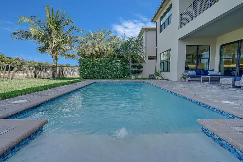 8639 Dream Falls Street Boca Raton FL 33496