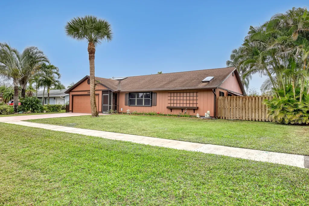 359 La Mancha Avenue Royal Palm Beach FL 33411