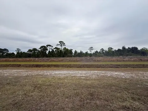 754 Hunting Club Avenue Clewiston FL 33440