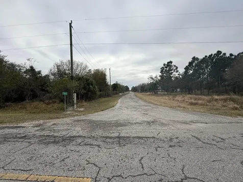 754 Hunting Club Avenue Clewiston FL 33440