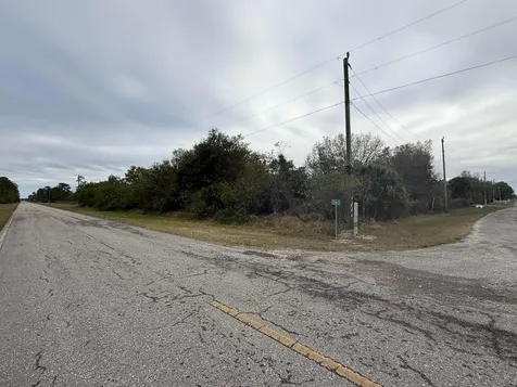 754 Hunting Club Avenue Clewiston FL 33440