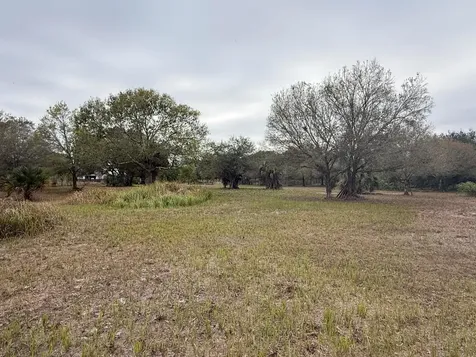 754 Hunting Club Avenue Clewiston FL 33440