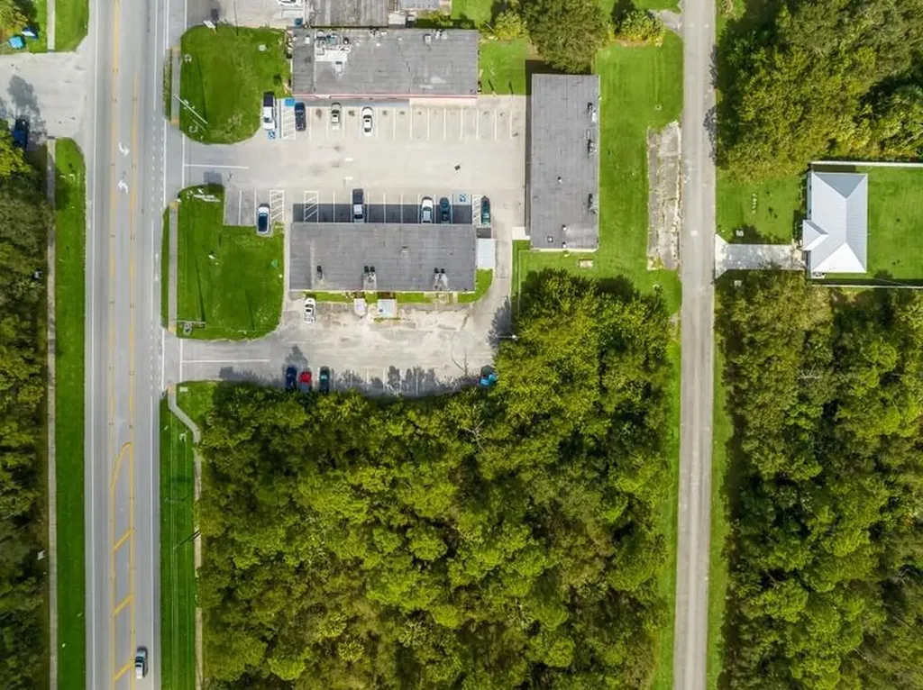5180 Turnpike Feeder Road Fort Pierce FL 34951