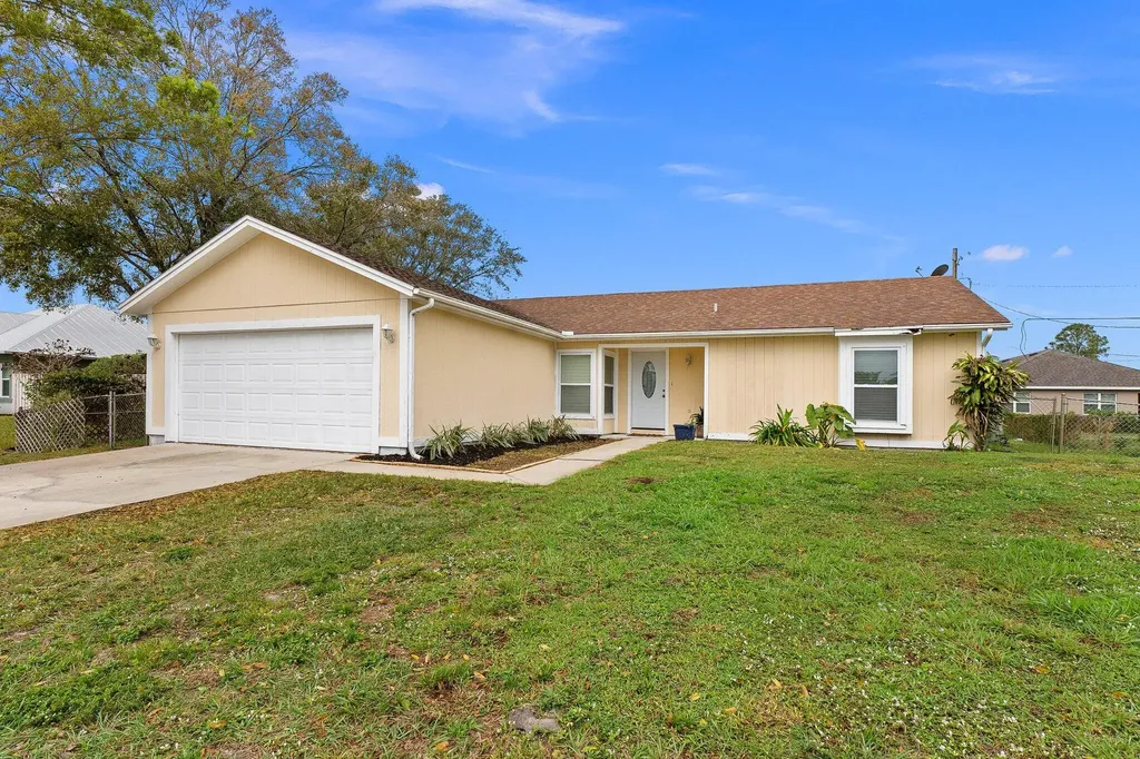 302 SW Kestor Drive Port St Lucie FL 34953
