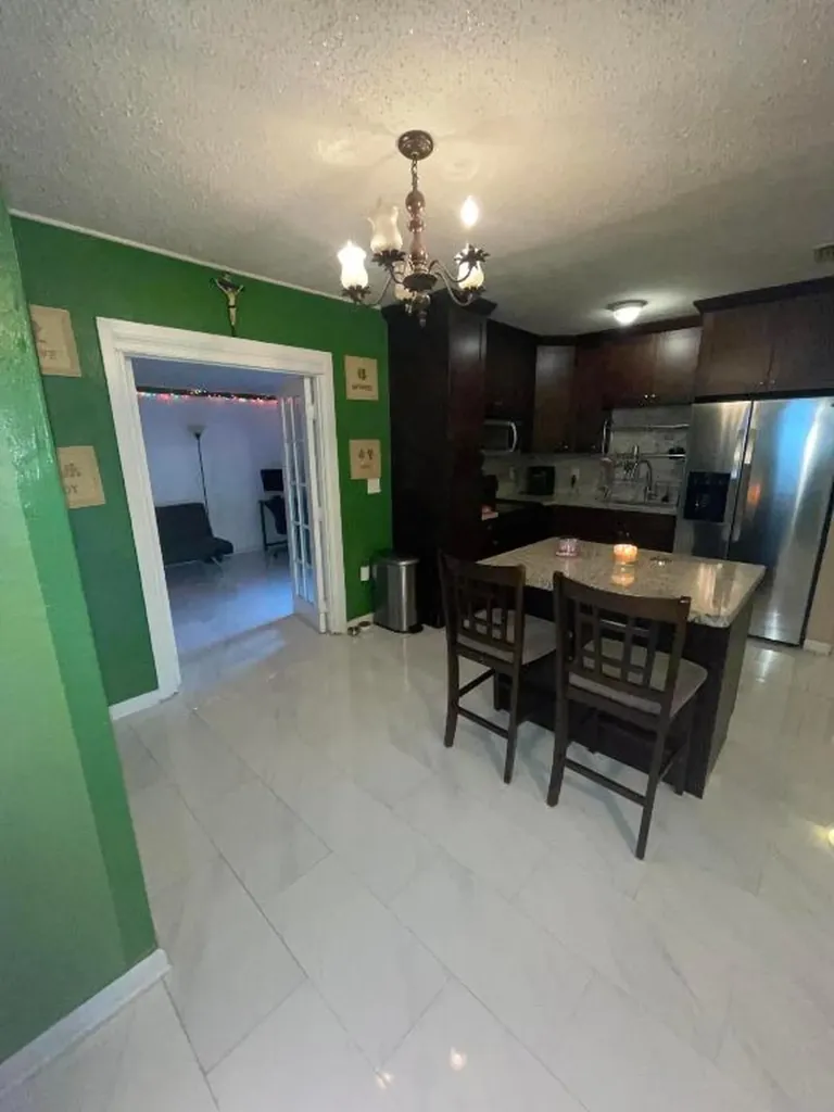 3024 Glenwood Road West Palm Beach FL 33405