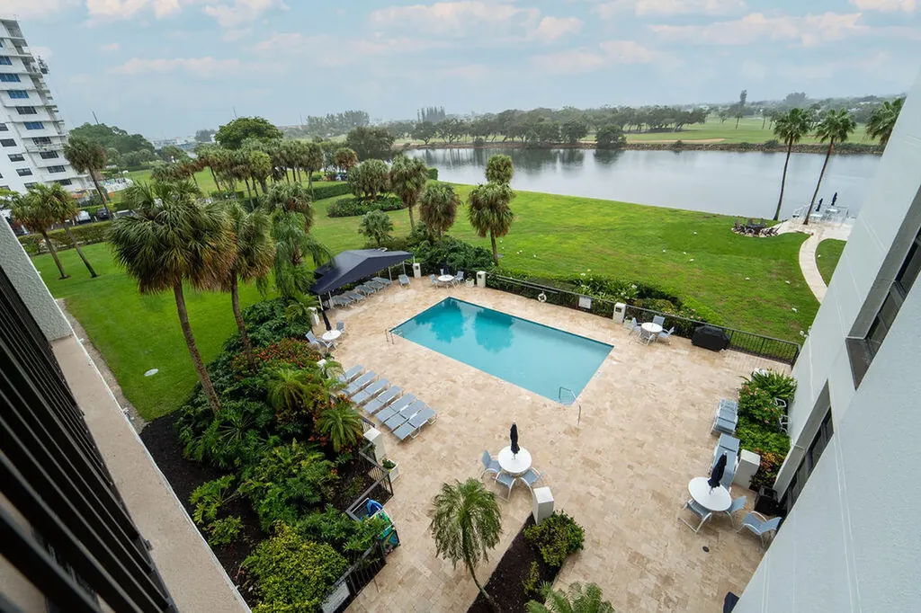 356 Golfview Road North Palm Beach FL 33408