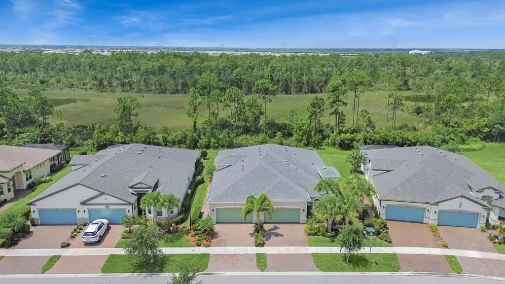 12898 SW Lake Fern Circle Port St Lucie FL 34987