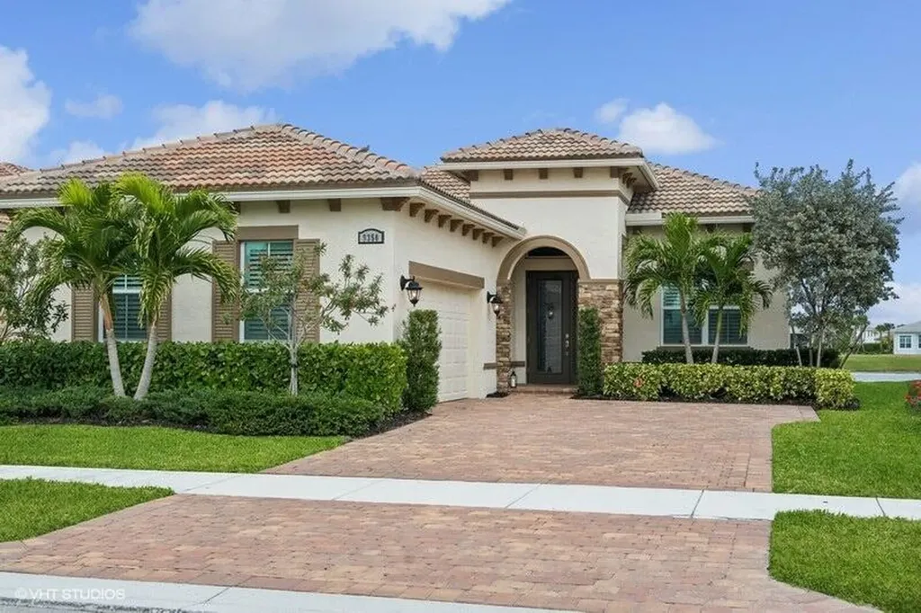 9350 SW Pepoli Way Port St Lucie FL 34987