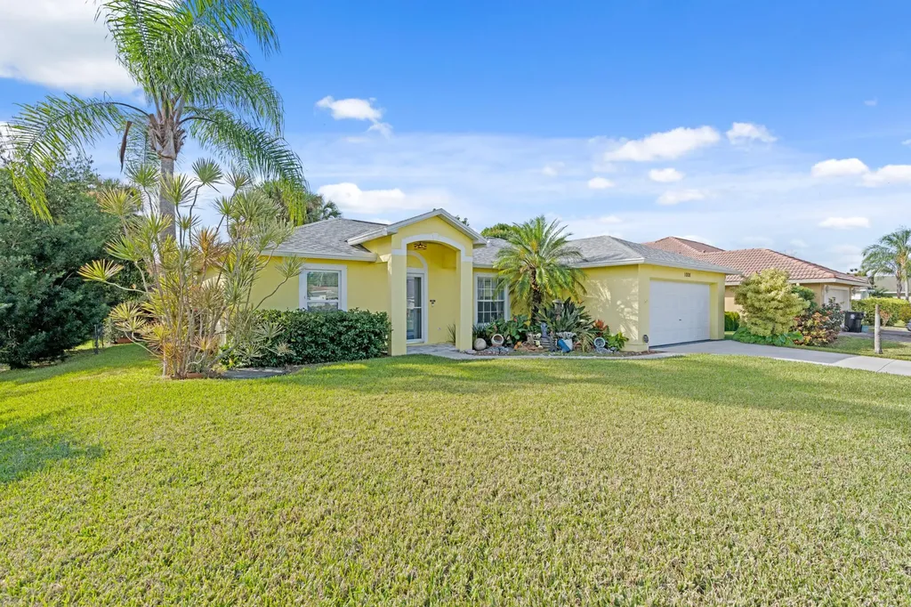 1008 SW Liberty Avenue Port St Lucie FL 34953