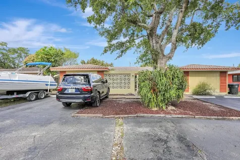 1711 NE 45th Street Oakland Park FL 33334