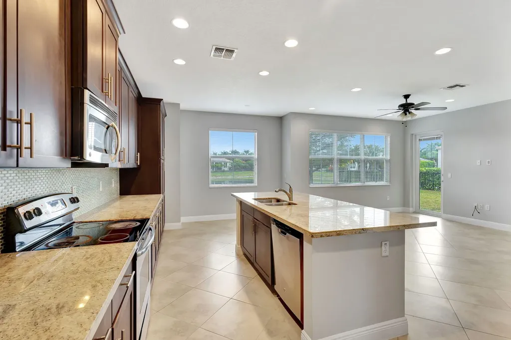2952 Payson Way Wellington FL 33414