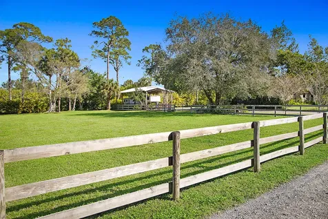 2454/2376 E Road Loxahatchee Groves FL 33470