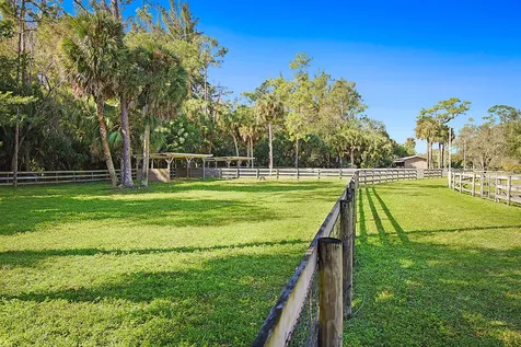 2454/2376 E Road Loxahatchee Groves FL 33470
