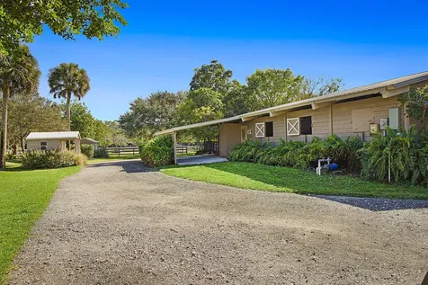 2454/2376 E Road Loxahatchee Groves FL 33470