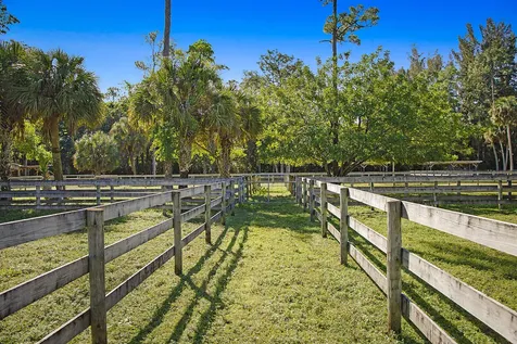 2454/2376 E Road Loxahatchee Groves FL 33470