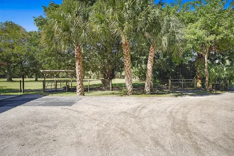 2454/2376 E Road Loxahatchee Groves FL 33470