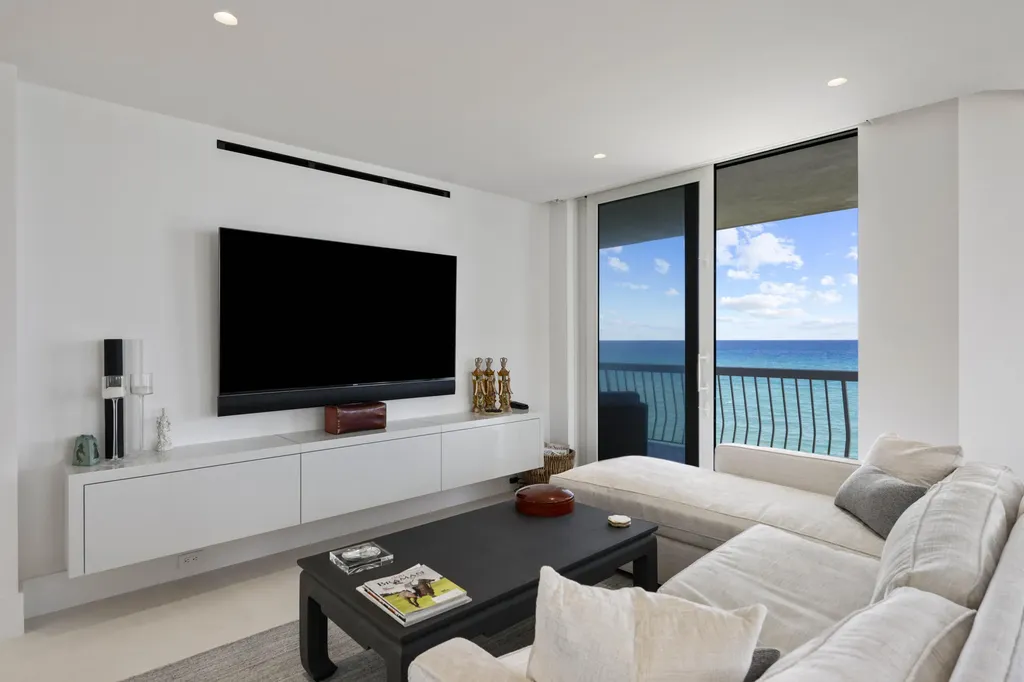 2100 S Ocean Boulevard Palm Beach FL 33480