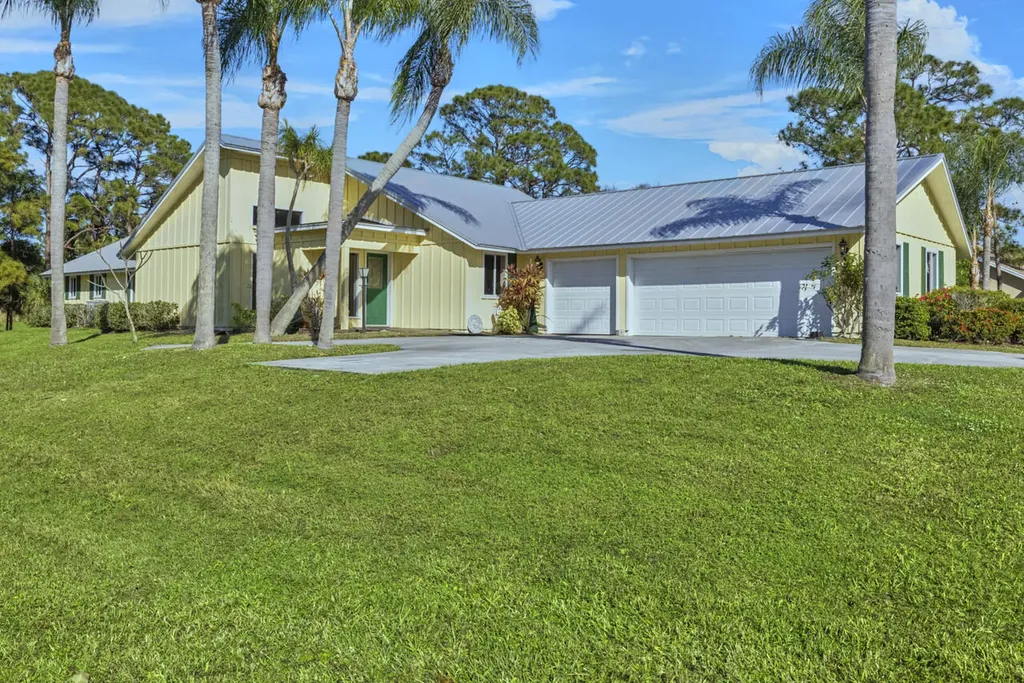 4101 SW Bimini Circle N Palm City FL 34990