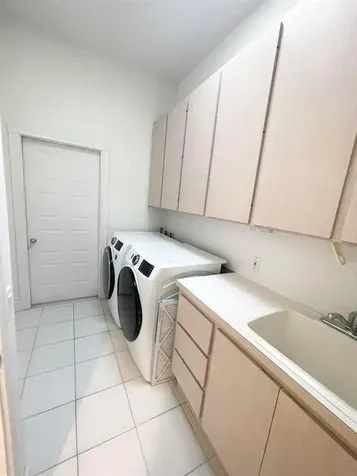304 NW Bentley Circle Port St Lucie FL 34986