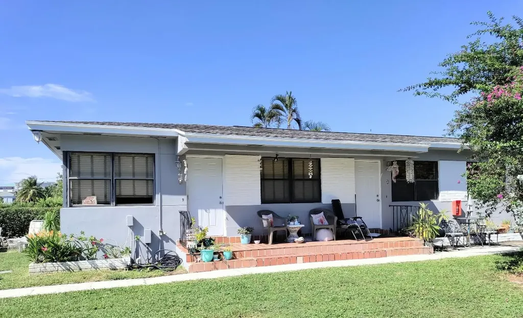 130 S Lakeside 1 Drive Lake Worth Beach FL 33460