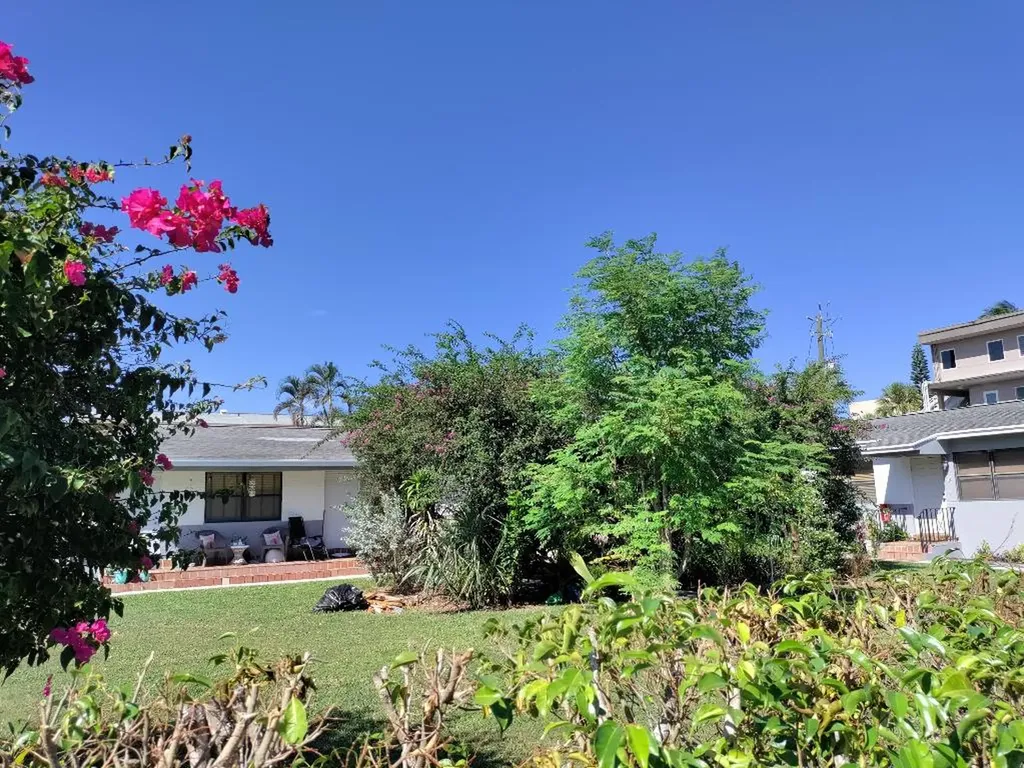 130 S Lakeside 1 Drive Lake Worth Beach FL 33460