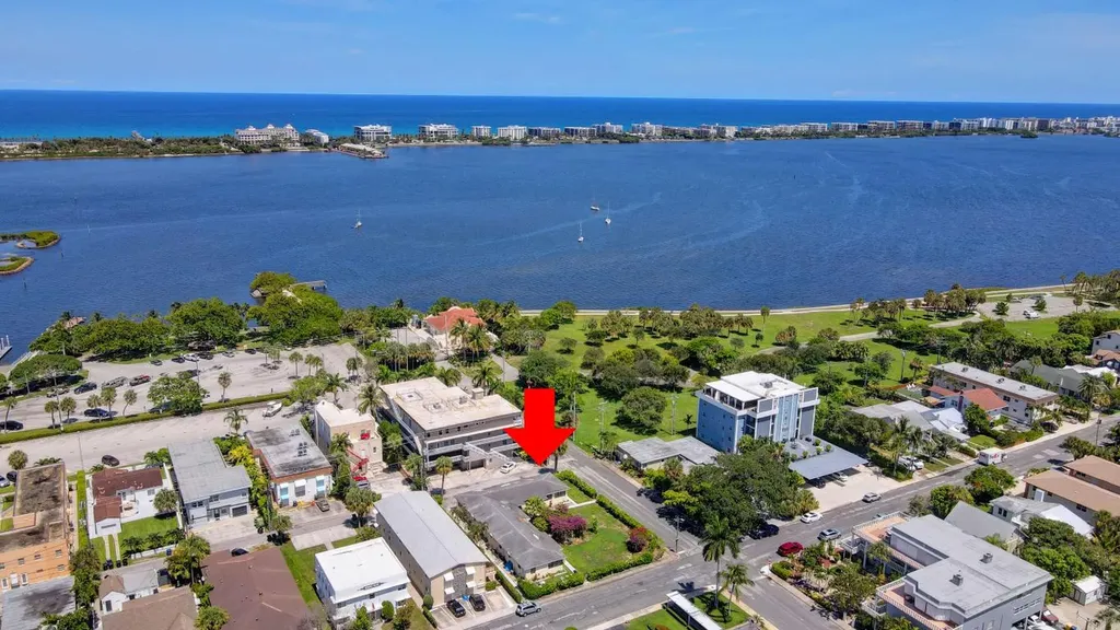 130 S Lakeside 1 Drive Lake Worth Beach FL 33460