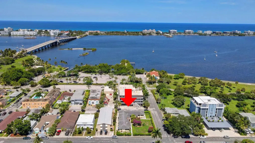 130 S Lakeside 1 Drive Lake Worth Beach FL 33460