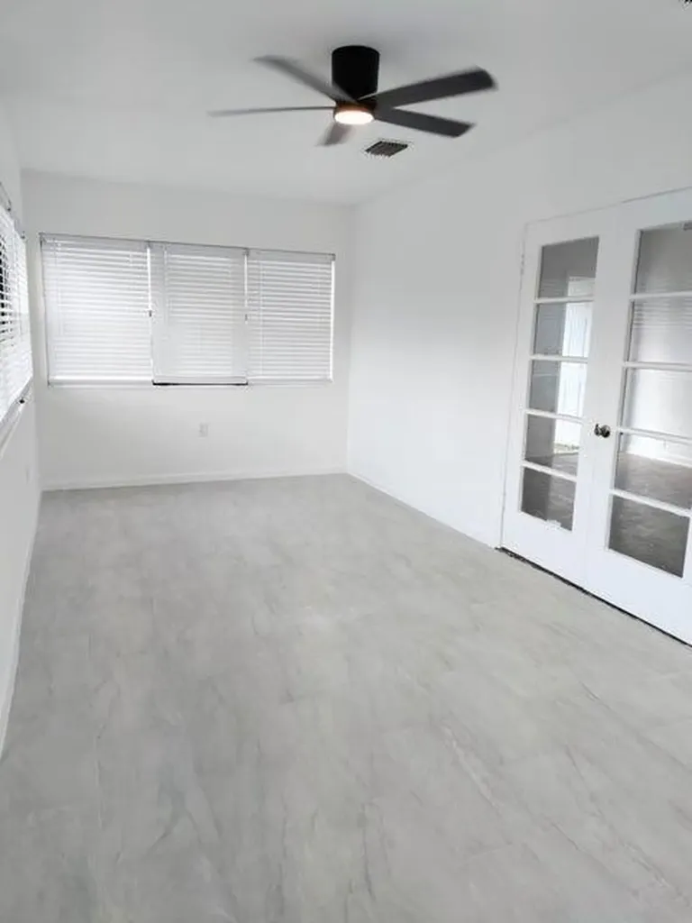 130 S Lakeside 1 Drive Lake Worth Beach FL 33460
