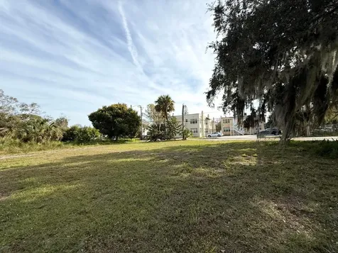 110 N 12th N Street Fort Pierce FL 34950