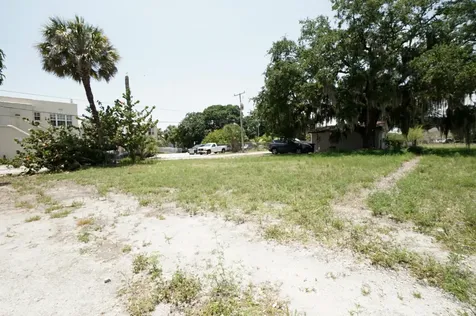 110 N 12th N Street Fort Pierce FL 34950