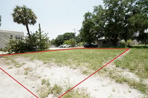 110 N 12th N Street Fort Pierce FL 34950