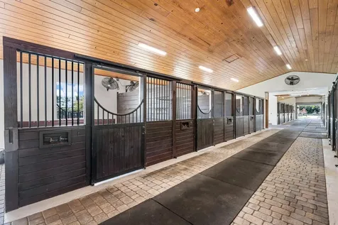 4915 Stables Way Wellington FL 33414