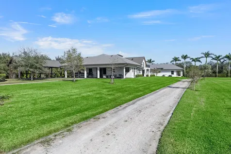 4915 Stables Way Wellington FL 33414