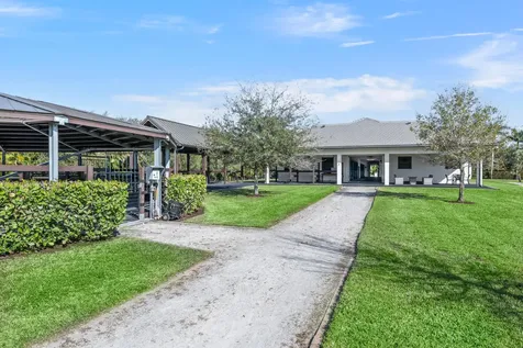 4915 Stables Way Wellington FL 33414