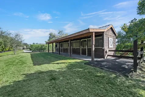 4915 Stables Way Wellington FL 33414