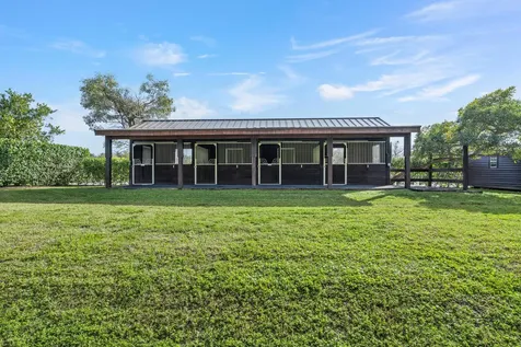 4915 Stables Way Wellington FL 33414
