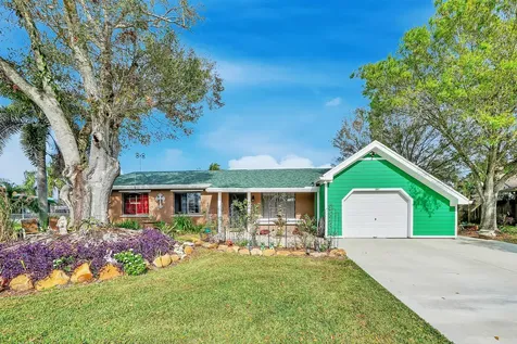 367 NE Midfield Lane Port St Lucie FL 34983