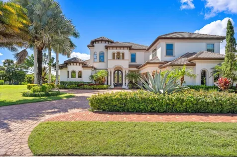 201 SE Fiore Bello Port St Lucie FL 34952